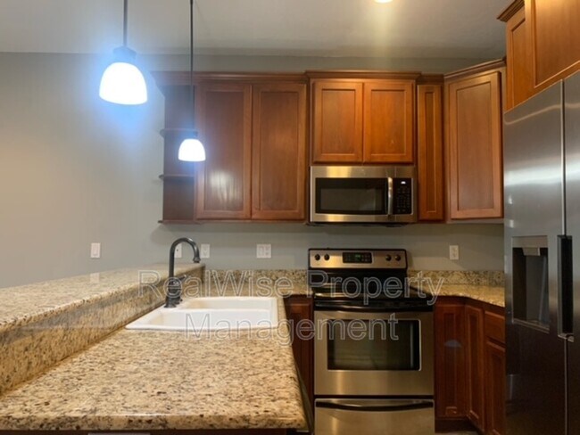 Building Photo - 1115 Catherine Way
