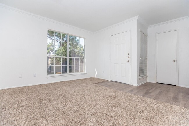 Foto del edificio - 1100 Graham Dr