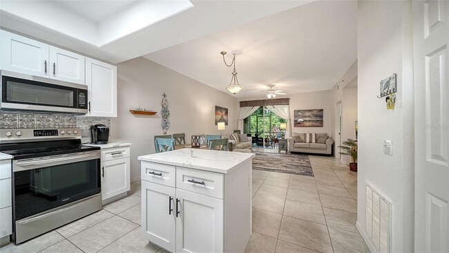 Building Photo - 8375 Glen Rose Way