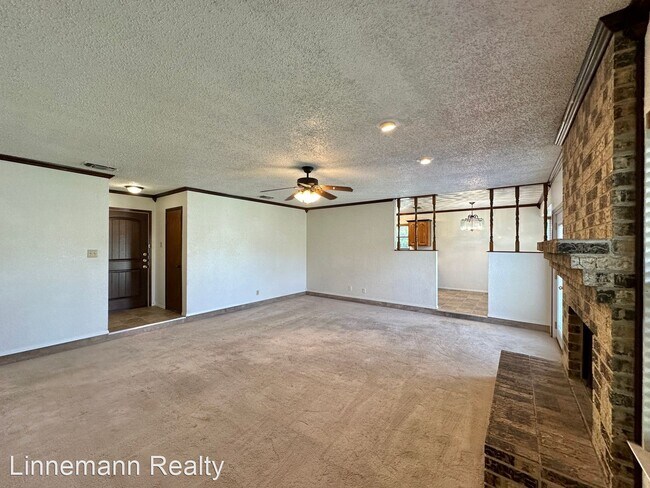 Foto del edificio - 3 br, 2 bath House - 1602 Becker Drive