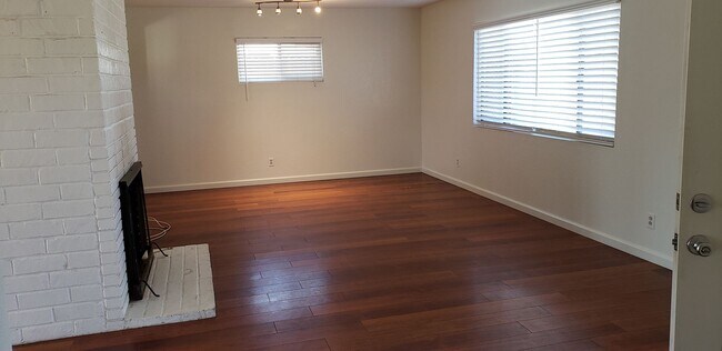 Foto del edificio - Orcutt Single Story Home on Cul-de-Sac wit...