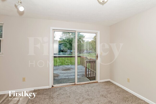 Building Photo - 1458 Summe Dr