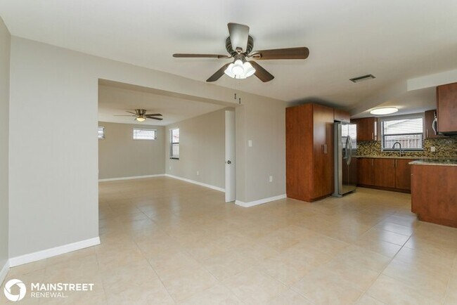 Foto del edificio - 3048 SALISBURY DR, HOLIDAY, FL 34691