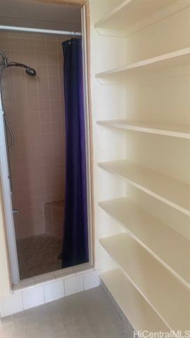 Building Photo - 2500 Kalakaua Ave