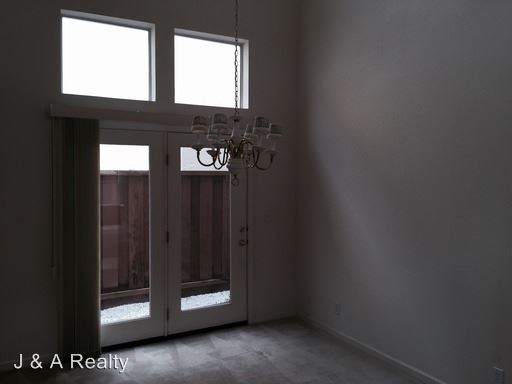 Building Photo - 2882 Montair Way
