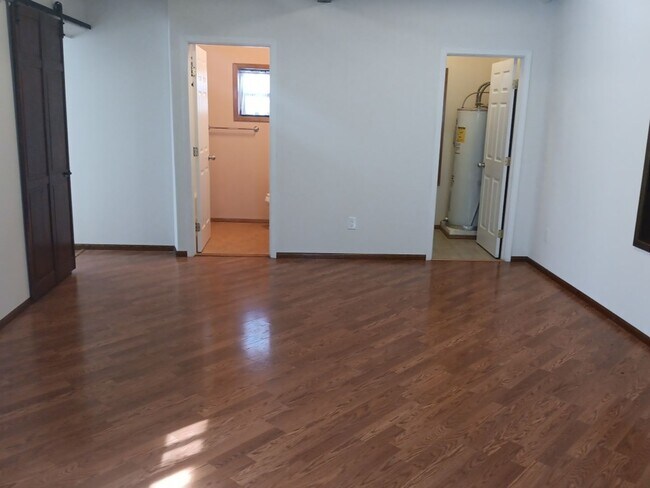 Foto del edificio - 2-bedroom, 1-bathroom home located in the vibrant city of Albuquerque