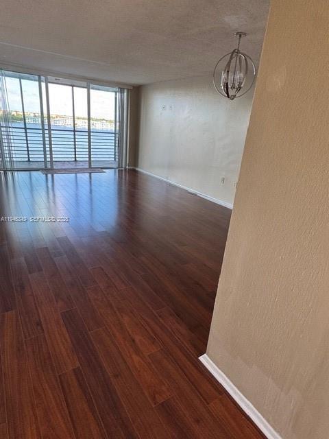 Foto del edificio - 1075 NE Miami Gardens Dr