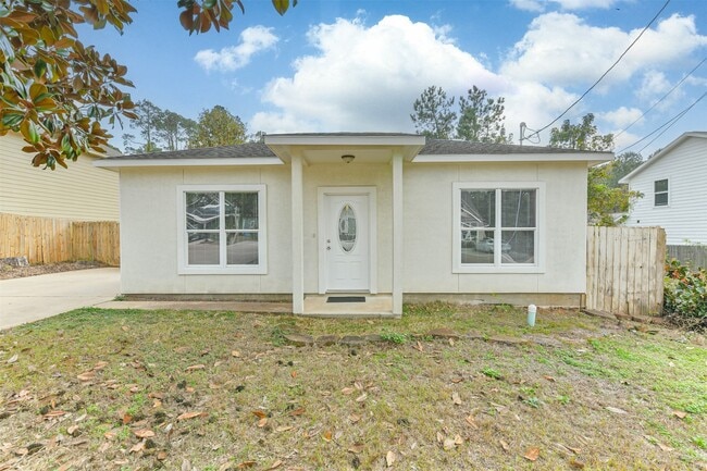 Building Photo - 16913 W Juneau St