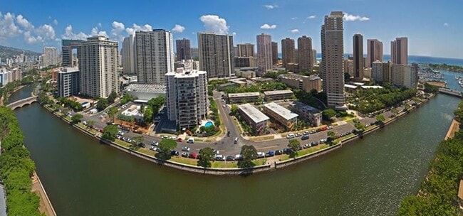 Building Photo - 1621 Ala Wai Blvd