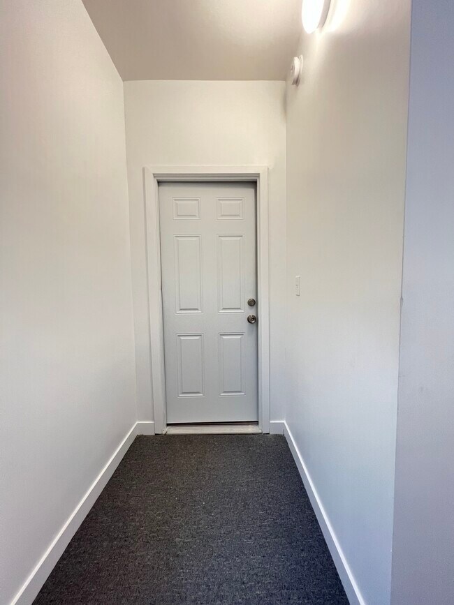 Foto del edificio - 6400 S Eberhart Ave