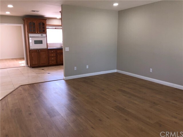 Building Photo - 2981 Summerfield Ln