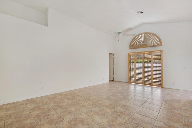Building Photo - 2706 Fairway Cove Ct