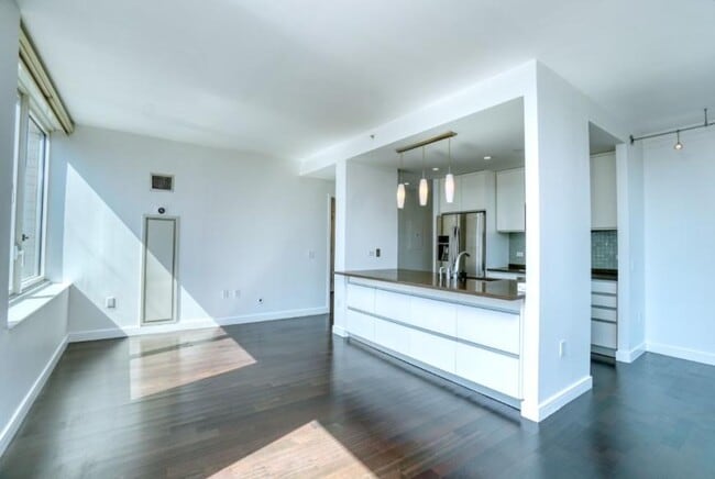 Building Photo - 2 bedroom in BROOKLYN NY 11201