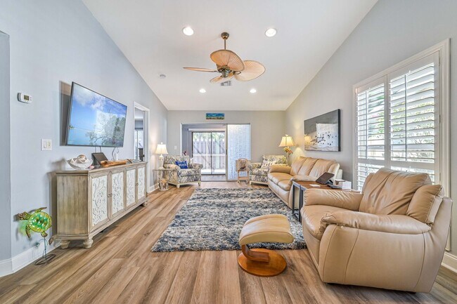 Foto del edificio - ***SHORT TERM RENTAL*** FURNISHED Home in ...