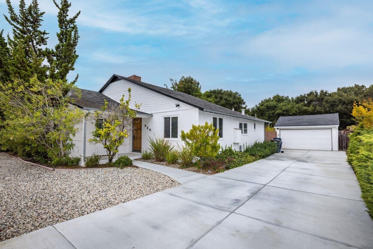 Primary Photo - 930 Sequoia Ave