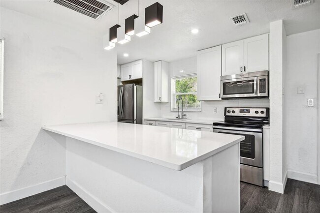 Foto del edificio - 4853 Lanette St