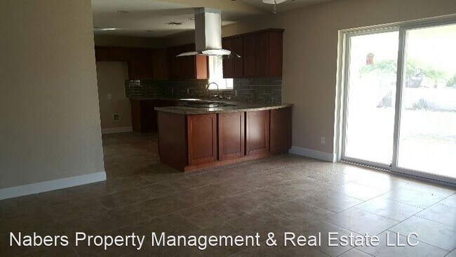 Building Photo - 3 br, 2 bath House - 15051 N El Pueblo Blvd