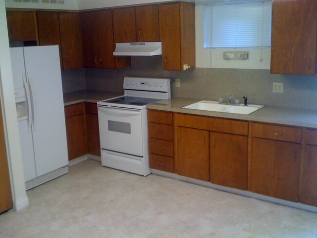 Foto del edificio - 2262 W 4400 S