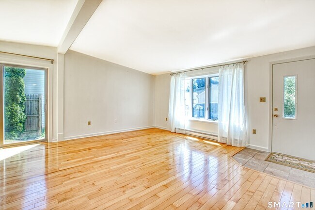 Foto del edificio - 25 Oakview Cir