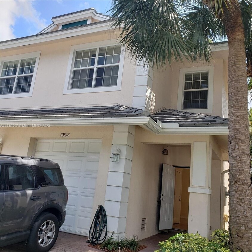 2982 NW 30th Ct, Oakland Park, FL 33311 Townhome Rentals in Oakland