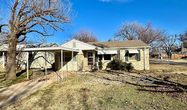 Foto del edificio - 801 Poplar Ave