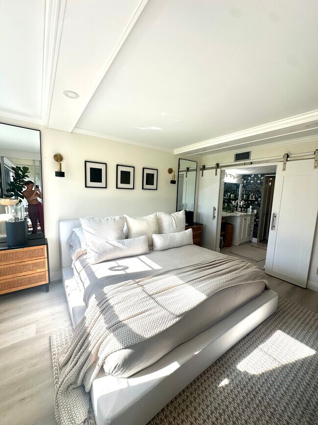 Foto del edificio - 1083 Forest Lakes Dr