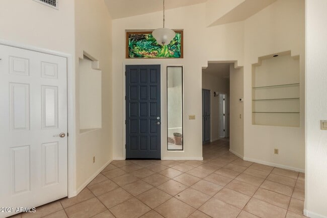 Building Photo - 4734 N Brookview Terrace