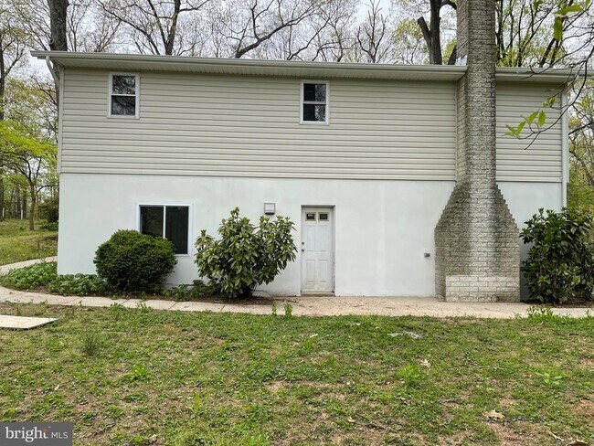 Building Photo - 14300 Old Frederick Rd