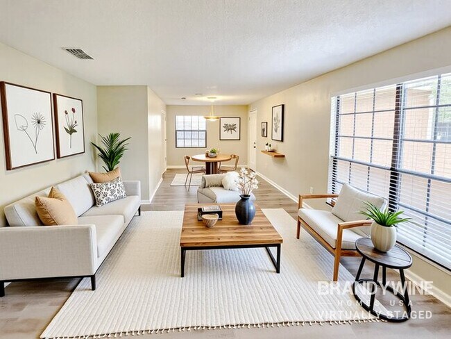 Foto del edificio - 553 Edward Rutledge St