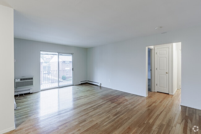 Living Area 1BR 1BA - 800SF - Scott Court Apartments