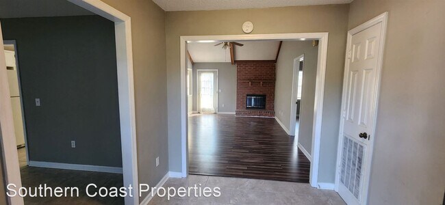 Building Photo - 3 br, 2 bath House - 627 Trevor Street