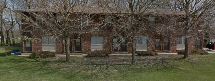 Building Photo - 1401-1416 Woodland Dr