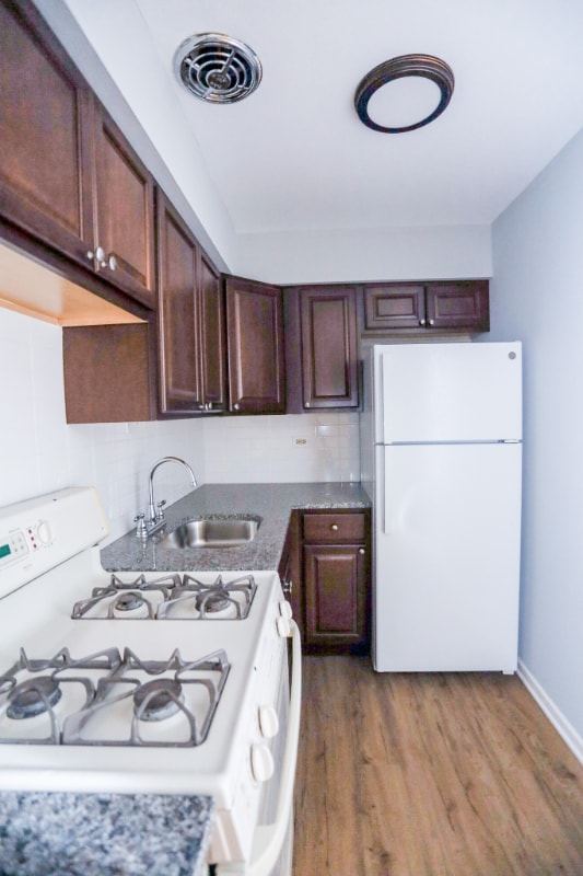 Photo - 2828 N Cambridge Ave (Chicago, IL)