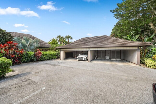 Building Photo - 2835 Polo Island Dr