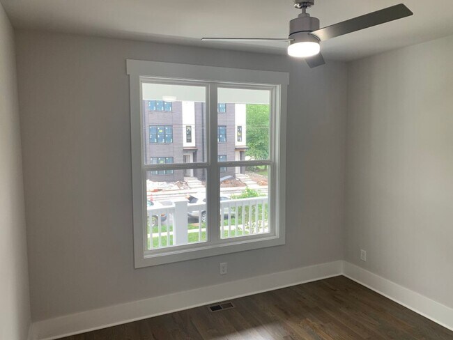 Building Photo - Improved Price! $1500 off with December mo...