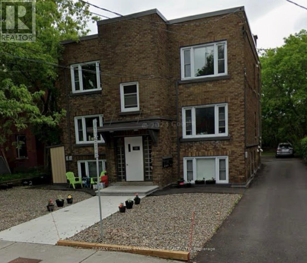 Photo principale - 131-131 Hawthorne Ave