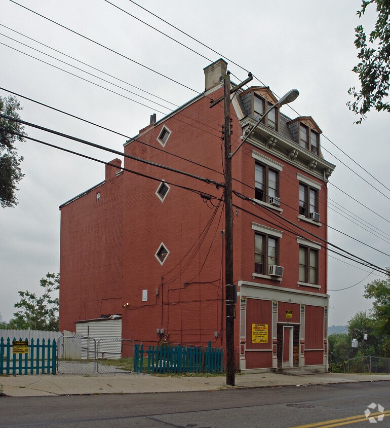 Primary Photo - 1434 State Ave