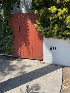 Primary Photo - 811 Broadway St