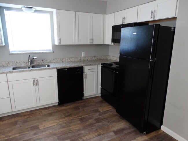 Building Photo - 1058 Caulks Hill Rd