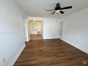 Building Photo - 619 Anastasia Ave