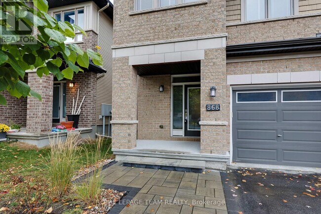 Photo du bâtiment - 868 Fletcher Cir