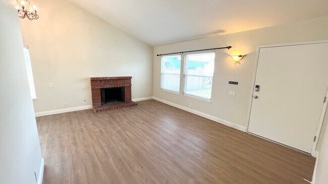 Foto del edificio - 5708 Damon St