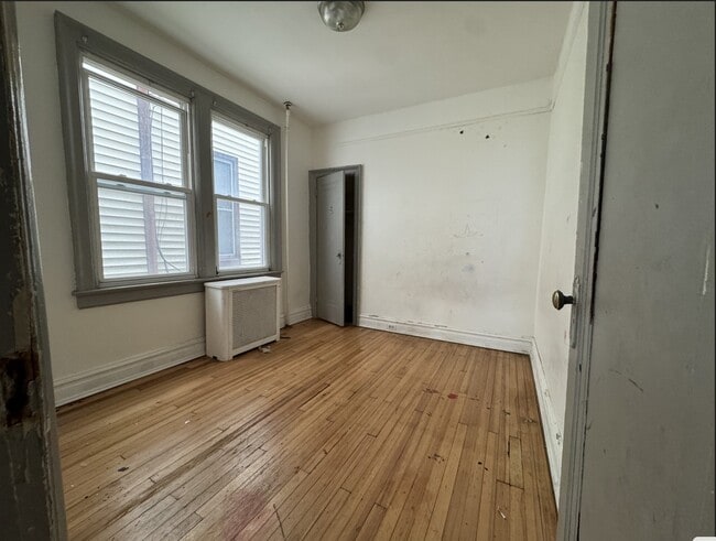 Building Photo - 36 Rutgers Ave
