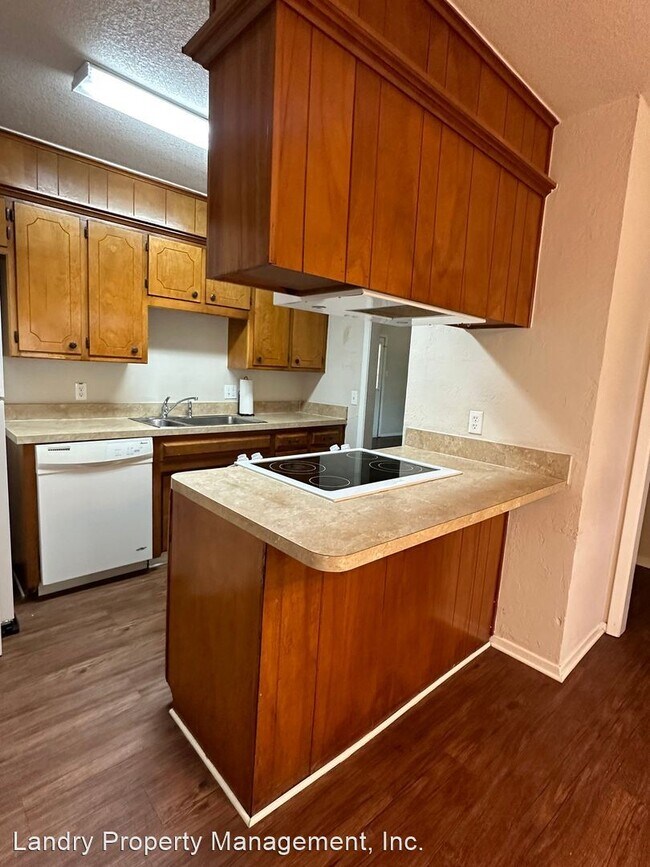 Foto del edificio - 3 br, 2 bath House - 1002 Ivanhoe