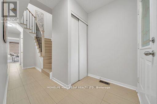 Building Photo - 33 Kitto Ct