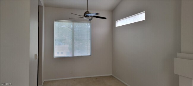 Building Photo - 5155 W Tropicana Ave