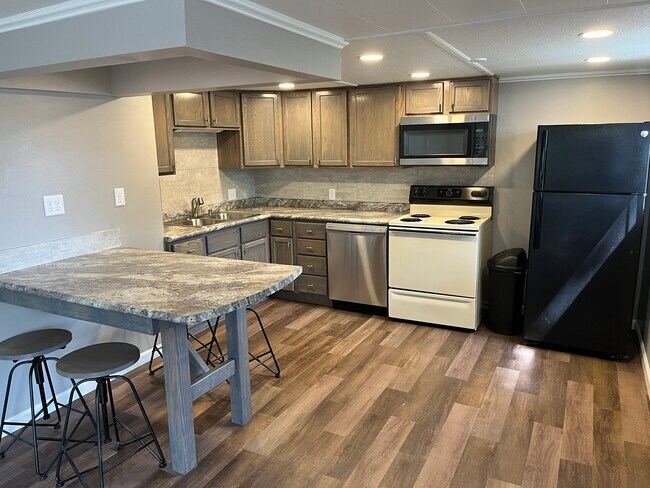 Cocina - 1620 3rd Ave SE