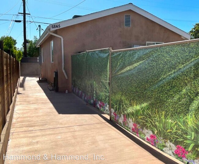 Foto del edificio - 2 br, 1 bath House - 6845 Texhoma Ave.