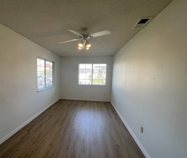 Foto del edificio - 14009 Christella Ct