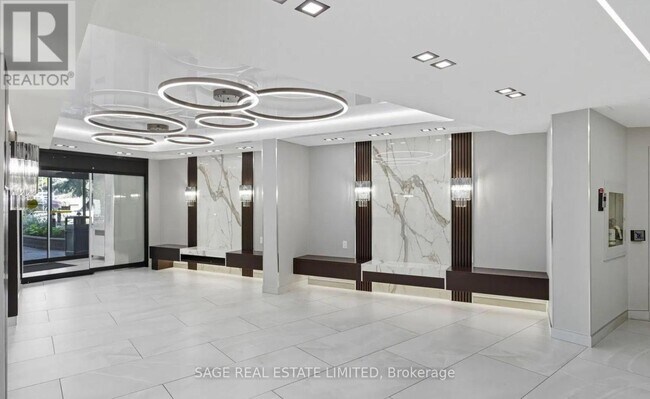 Building Photo - 30 Harding Blvd W